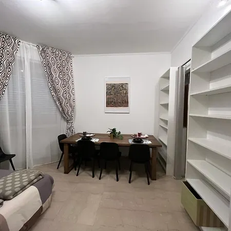 Bed & Breakfast Da Amelie - Casa Leonardo A Pochi Minuti Dalla Stazione Porta Susa Di Turin
