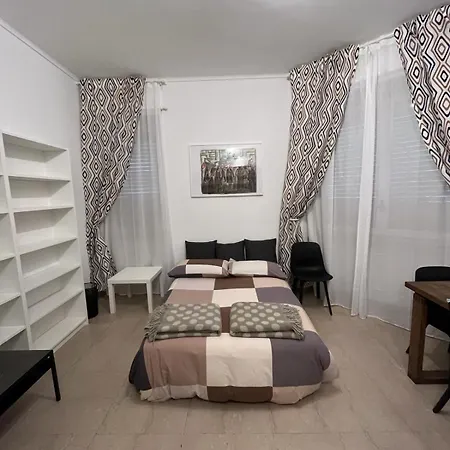 Bed & Breakfast Da Amelie - Casa Leonardo A Pochi Minuti Dalla Stazione Porta Susa Di Turin